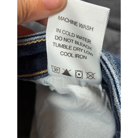 Judy Blue LA Women's Size 13/31 Boyfriend Fit Distressed‎ Ripped Denim Jeans - Picture 5 of 10